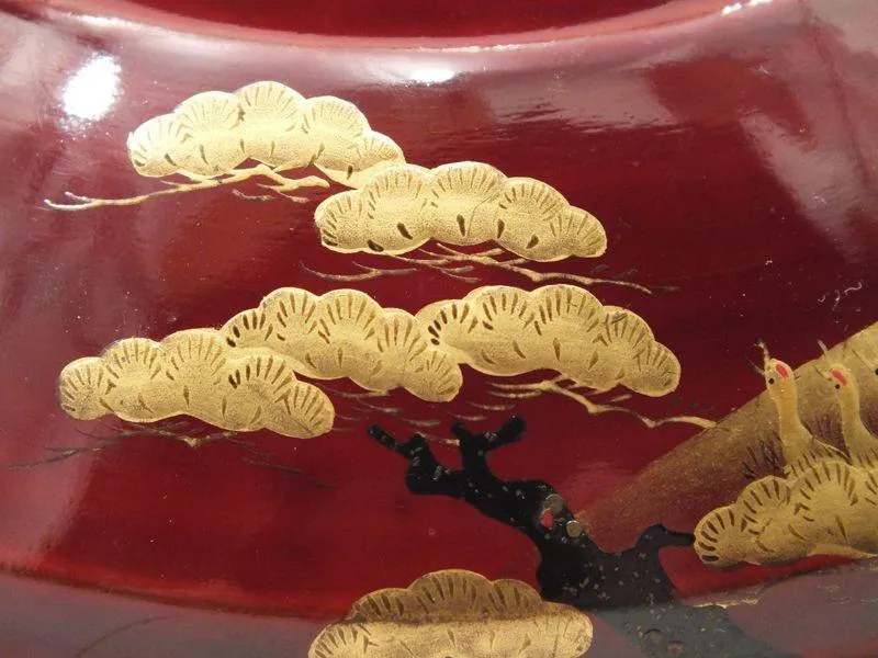 FINE JAPANESE LACQUERED COVERED BOWL
